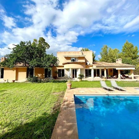 Confortable Chalet Con Piscina ブニョラ エクステリア 写真